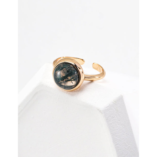 Elegant adjustable rings with natural green stones in silver and gold finishes, ideal for vintage jewelry lovers, jewelry storage collections, or jewelry websites. Perfect for gem jewelry enthusiasts, emerald ring jewelry seekers, and jewelry designers. Great for gifting jewelry for mom or enhancing earrings and rings collections with a timeless style.