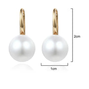 Elegant silver drop earrings with luminous freshwater pearls, ideal for earrings piercing, jewelry storage, vintage jewelry collections, and gifting. Perfect for jewelry websites or body jewelry enthusiasts.