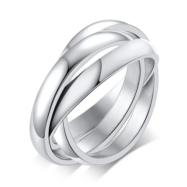 Trinity interlocking gold, silver, and rose gold ring, perfect for vintage jewelry, jewelry websites, jewelry storage, and as a gift for mom or jewelry lovers.