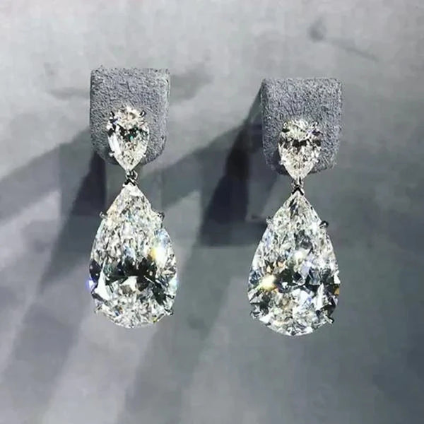 Minimalist and Elegant Dangle Earrings