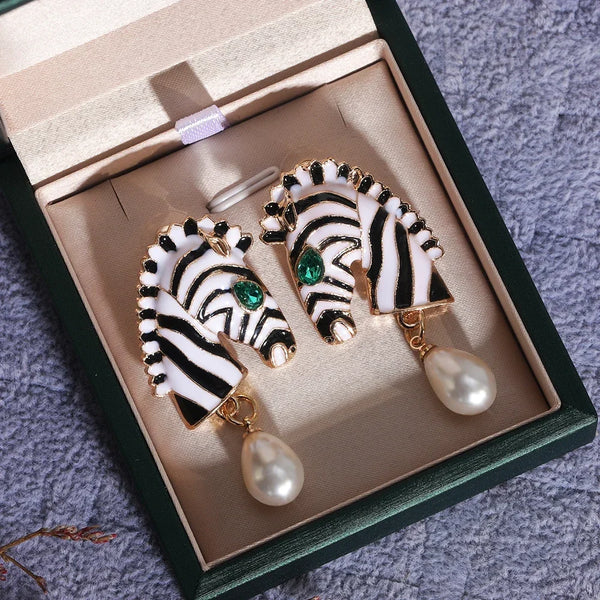 Fashion Zebra Head Shape Drop Earrings